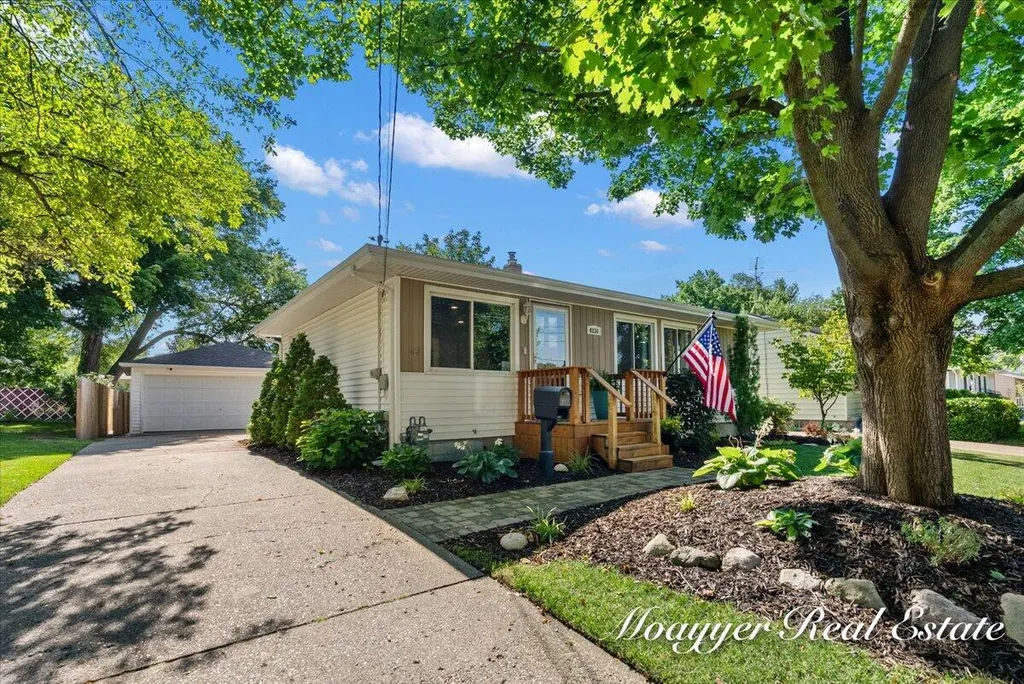 4136 Oriole Avenue SW Wyoming City MI 49509