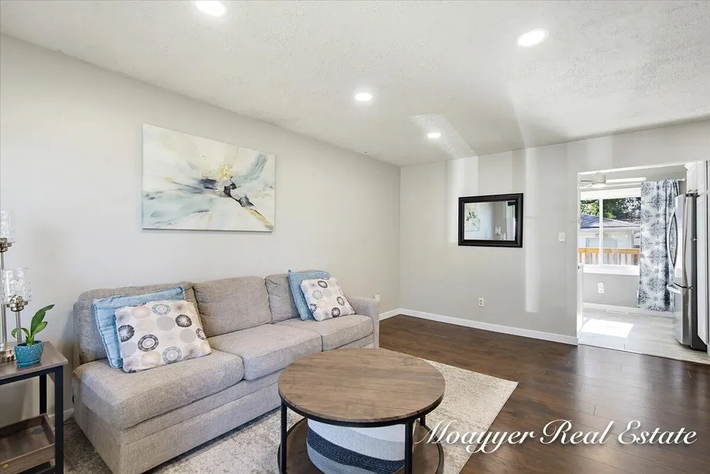 4136 Oriole Avenue SW Wyoming City MI 49509