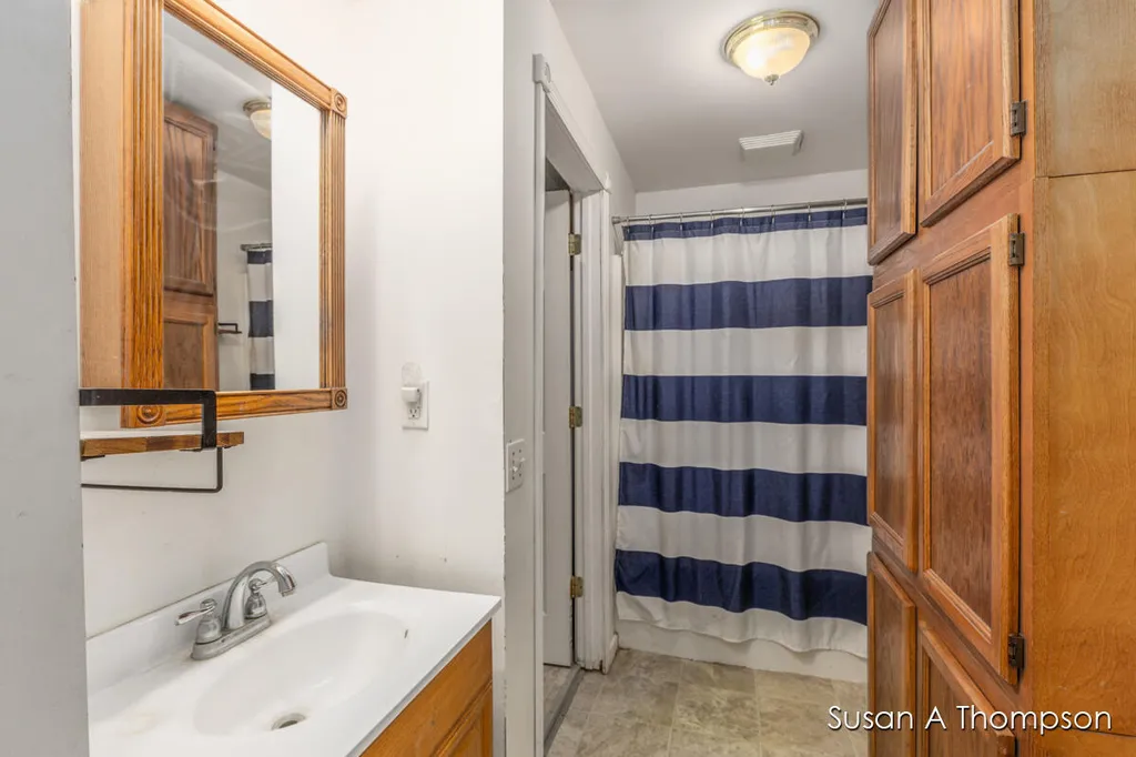 609 E Washington Street Greenville City MI 48838