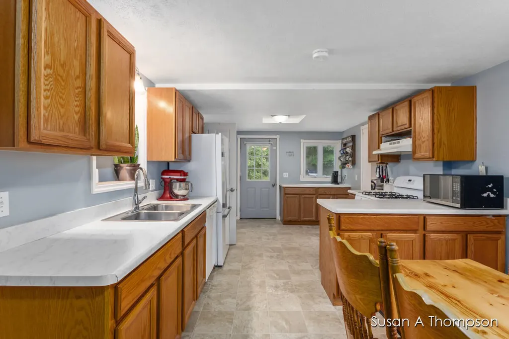 609 E Washington Street Greenville City MI 48838