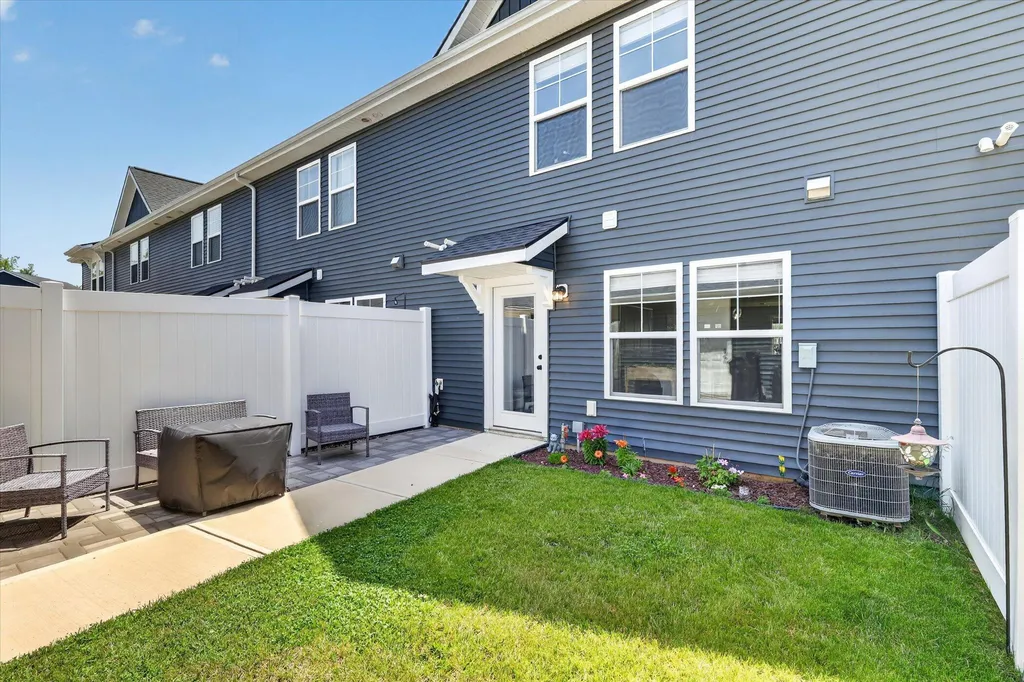 1162 Stagecoach Drive SE Gaines Charter Township MI 49315