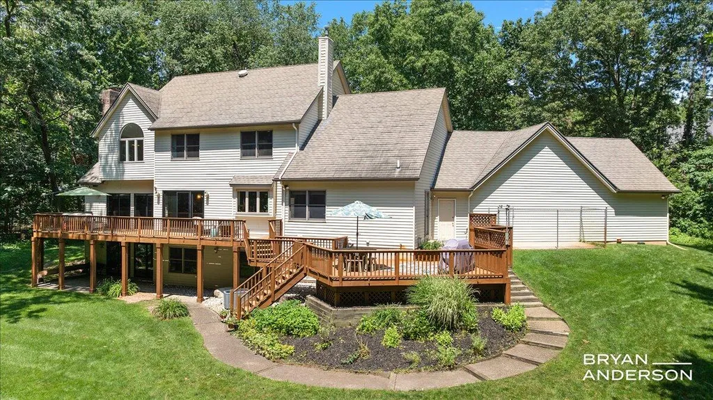 3324 Whitburn Court SE Cascade Charter Township MI 49301