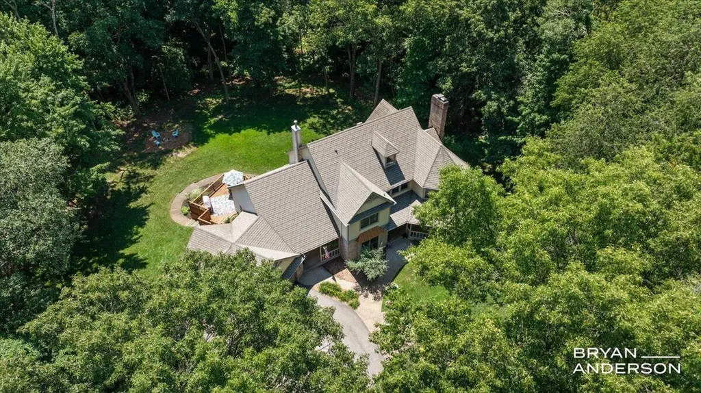 3324 Whitburn Court SE Cascade Charter Township MI 49301
