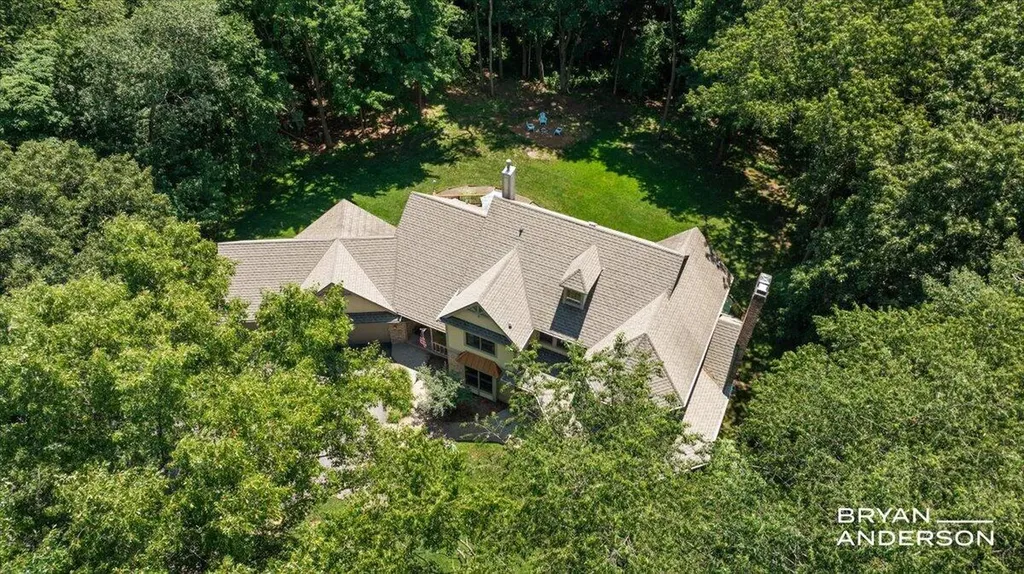 3324 Whitburn Court SE Cascade Charter Township MI 49301