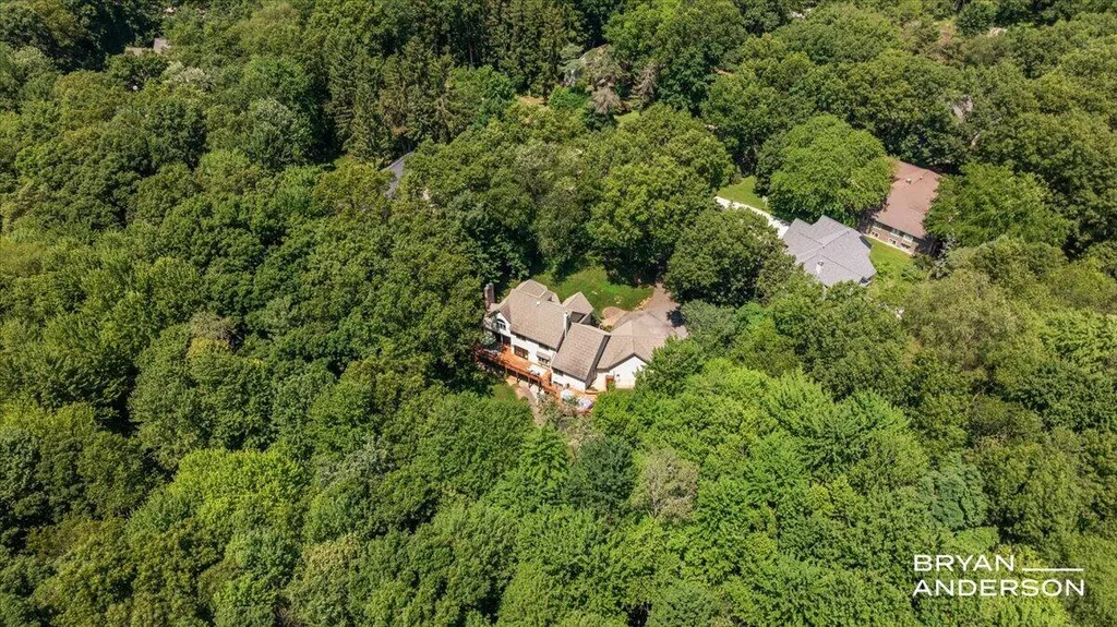 3324 Whitburn Court SE Cascade Charter Township MI 49301