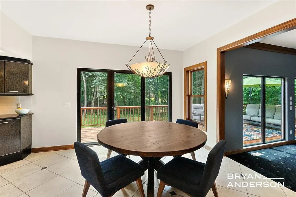 3324 Whitburn Court SE Cascade Charter Township MI 49301