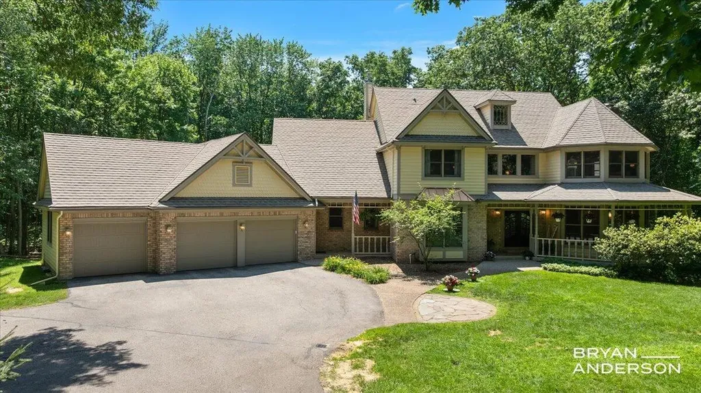 3324 Whitburn Court SE Cascade Charter Township MI 49301