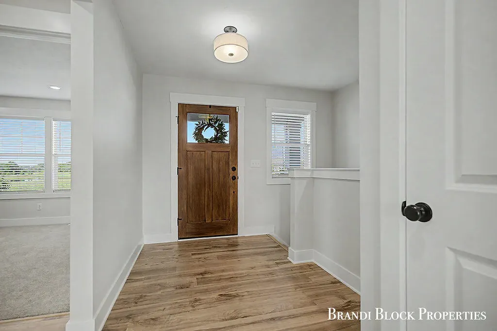 3758 Waterton Drive Jamestown Charter Township MI 49418