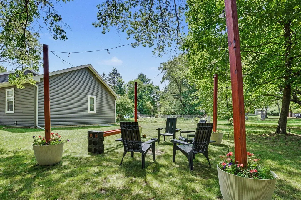1803 Pleasant Drive Portage City MI 49002