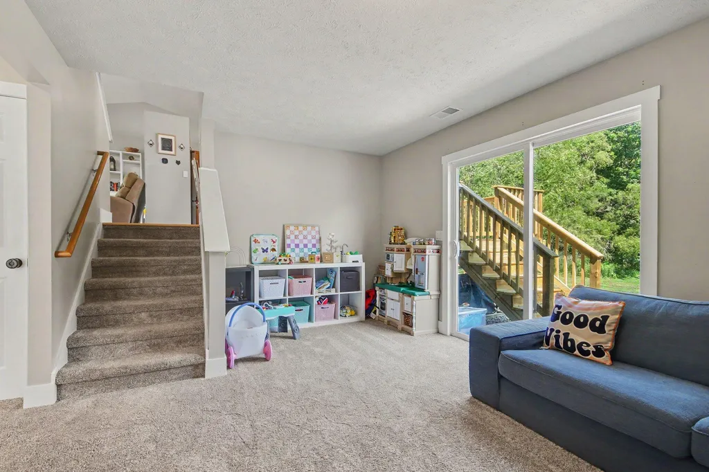 2227 Avalon View Drive NE Solon Township MI 49319
