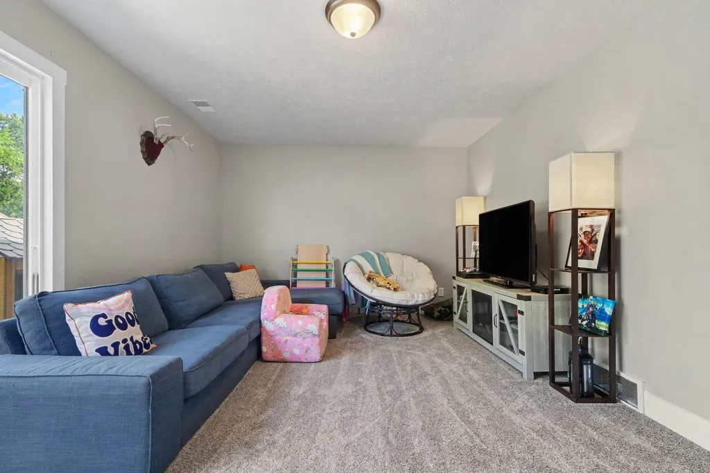 2227 Avalon View Drive NE Solon Township MI 49319