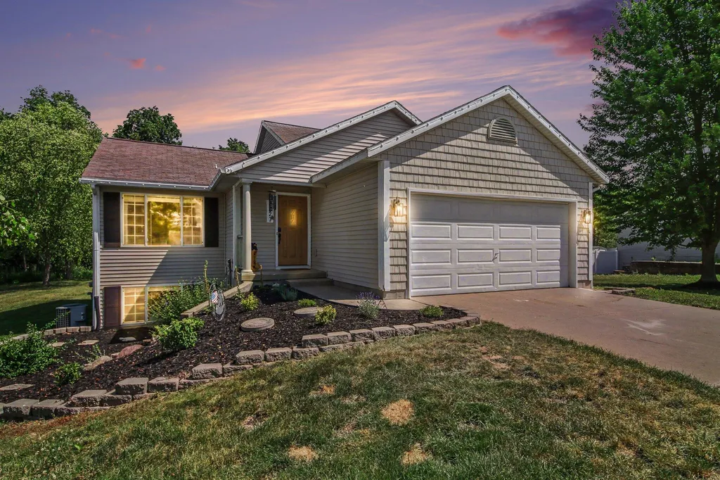 2227 Avalon View Drive NE Solon Township MI 49319