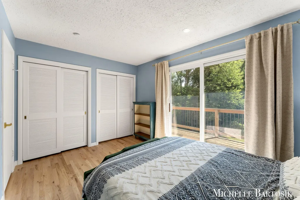 3990 Grand River Drive NE Plainfield Charter Township MI 49525