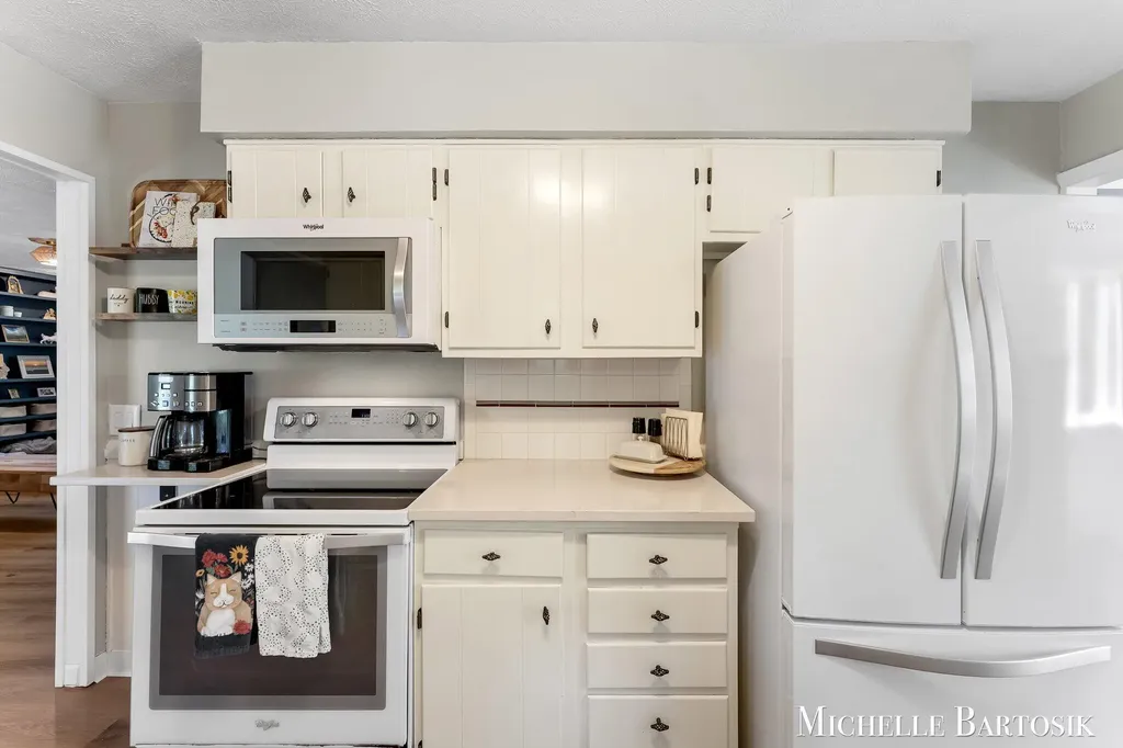3990 Grand River Drive NE Plainfield Charter Township MI 49525