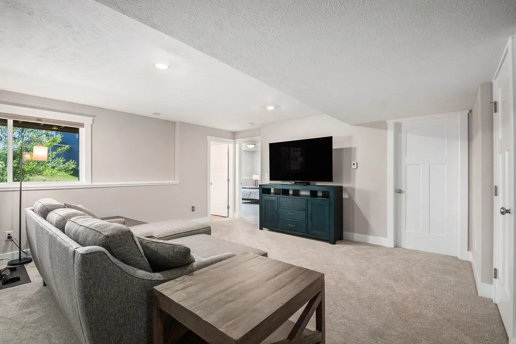 5060 Tanana River Avenue SW Wyoming City MI 49418