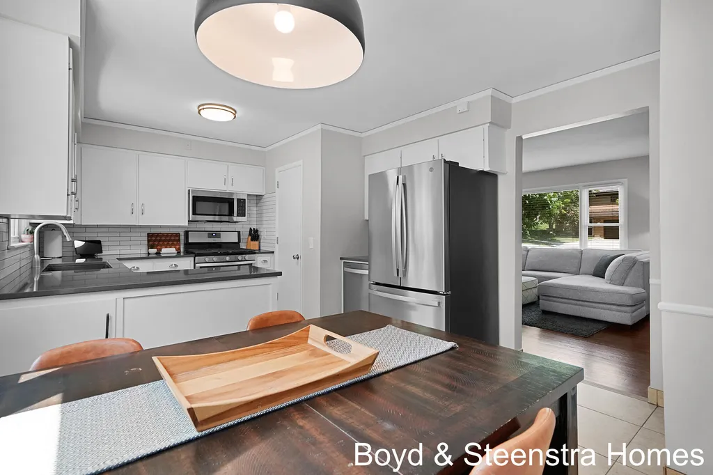 1629 Sylvan Avenue SE Grand Rapids City MI 49506