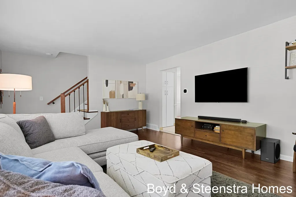 1629 Sylvan Avenue SE Grand Rapids City MI 49506