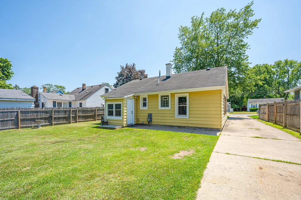 3311 31st Street SW Grandville City MI 49418