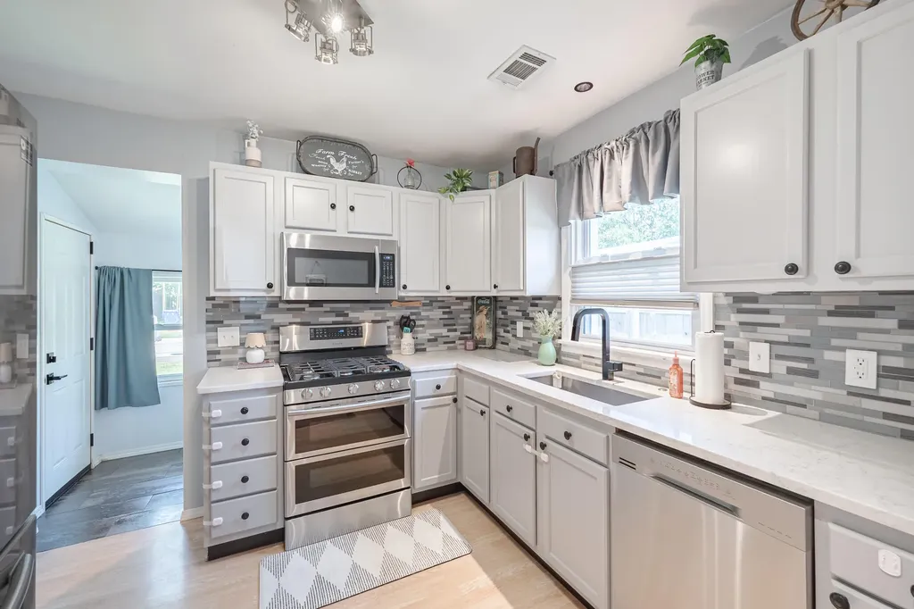 3311 31st Street SW Grandville City MI 49418