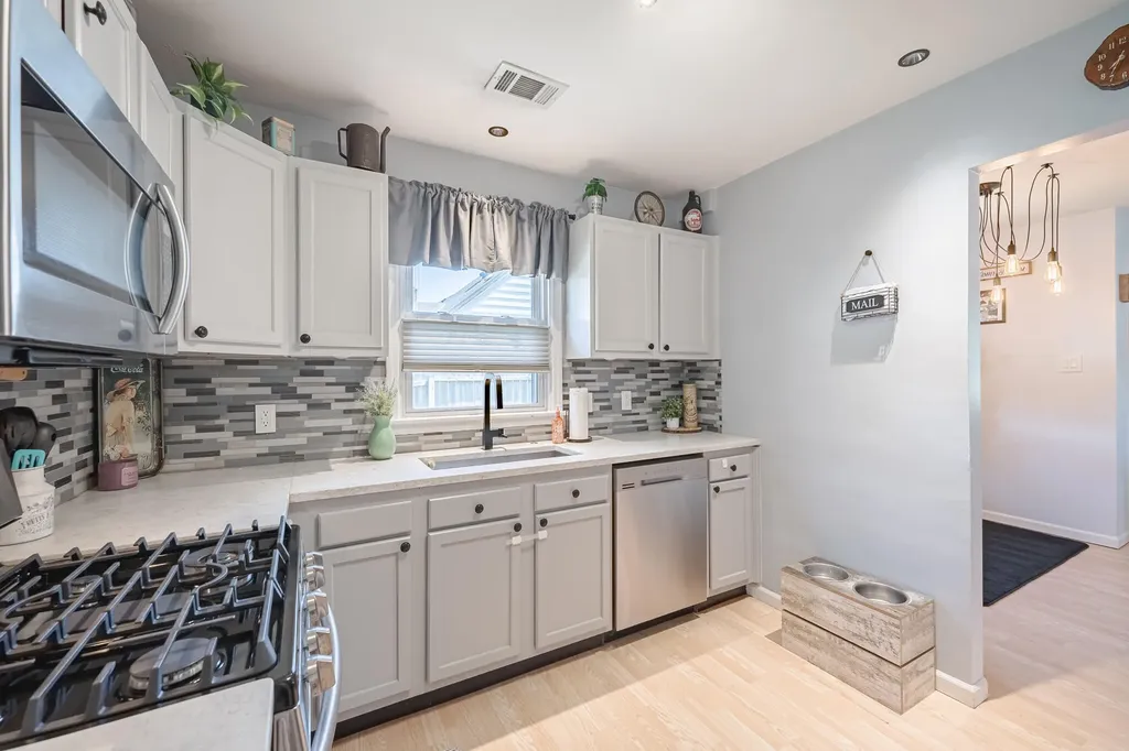 3311 31st Street SW Grandville City MI 49418