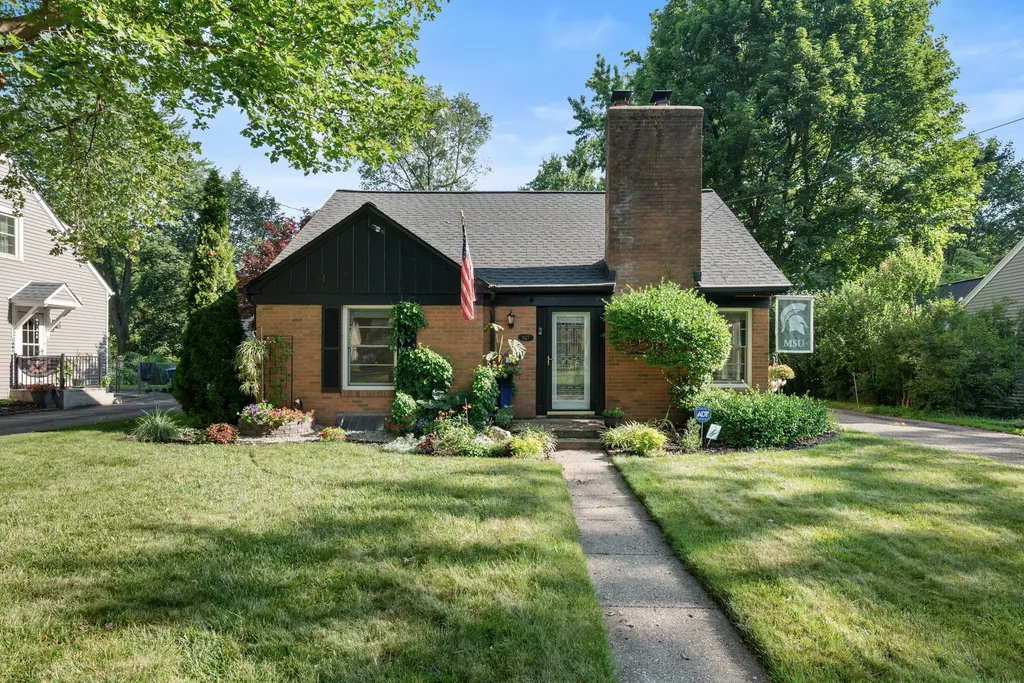 1127 Lakeway Avenue Kalamazoo City MI 49001