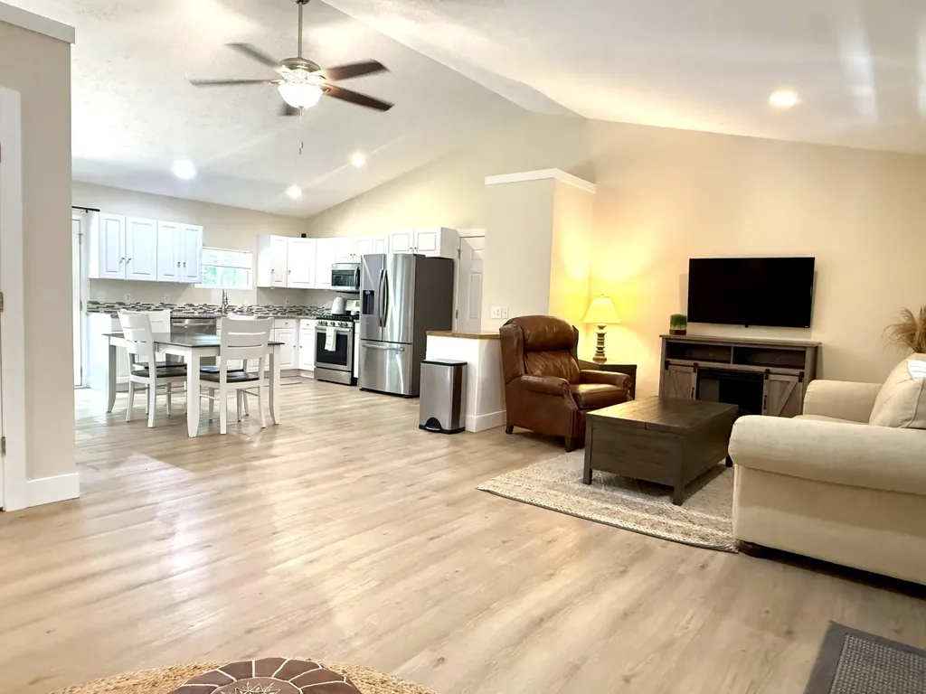 19390 Timberland Drive Reynolds Township MI 49329