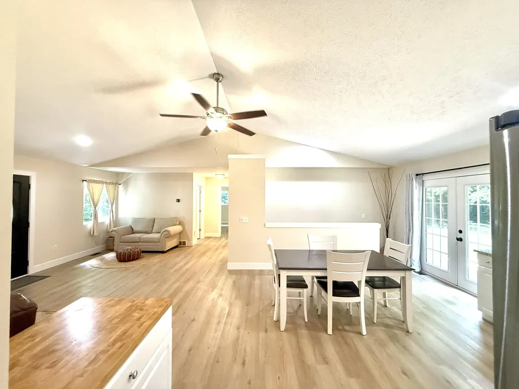 19390 Timberland Drive Reynolds Township MI 49329