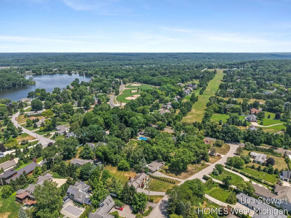 1235 Thornapple River Drive SE Cascade Charter Township MI 49301