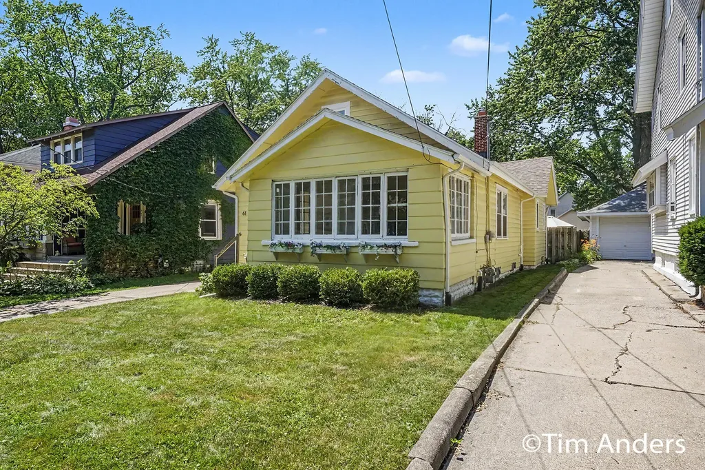61 Mayfield Avenue NE Grand Rapids City MI 49503