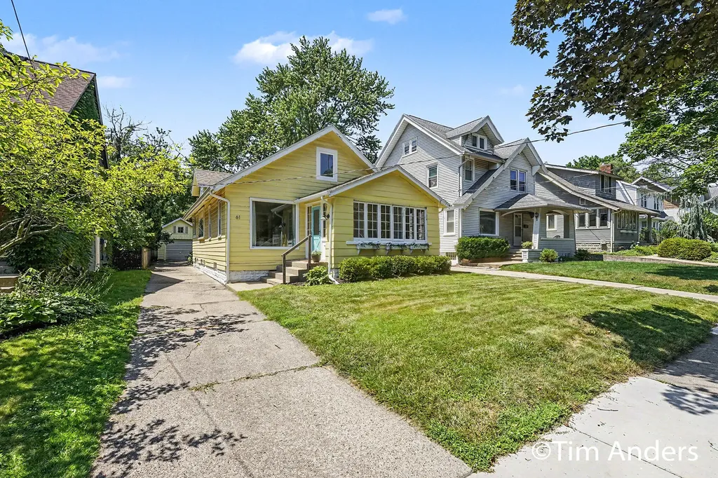 61 Mayfield Avenue NE Grand Rapids City MI 49503