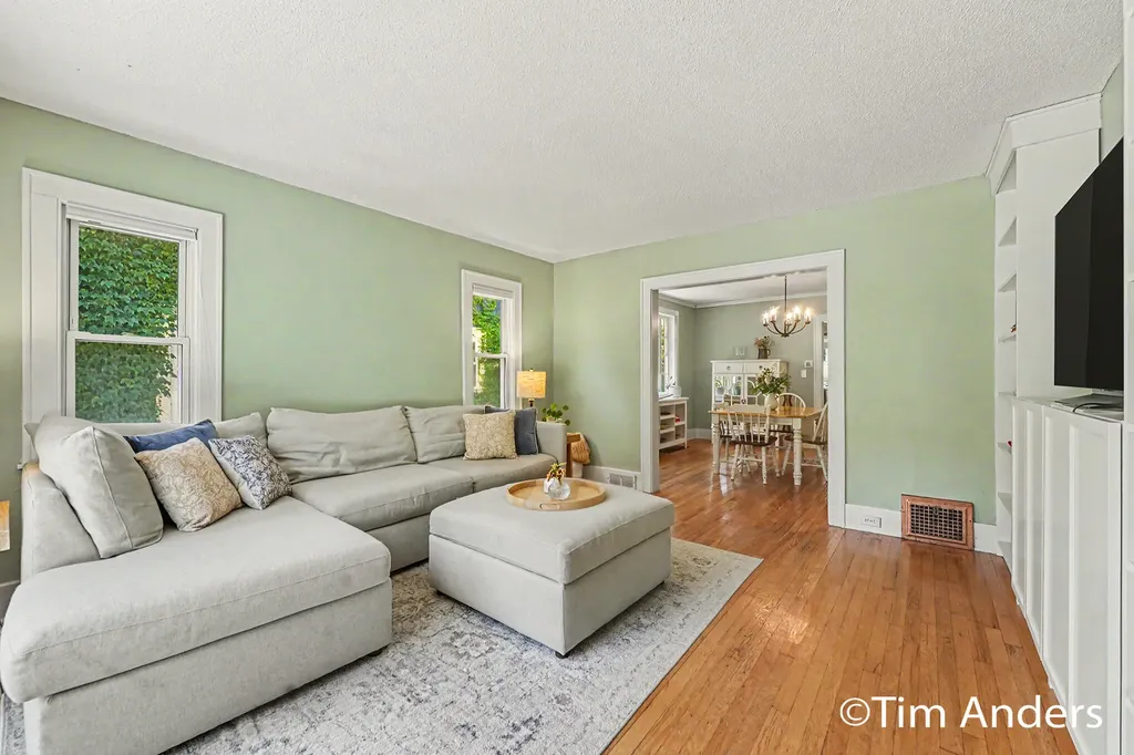 61 Mayfield Avenue NE Grand Rapids City MI 49503