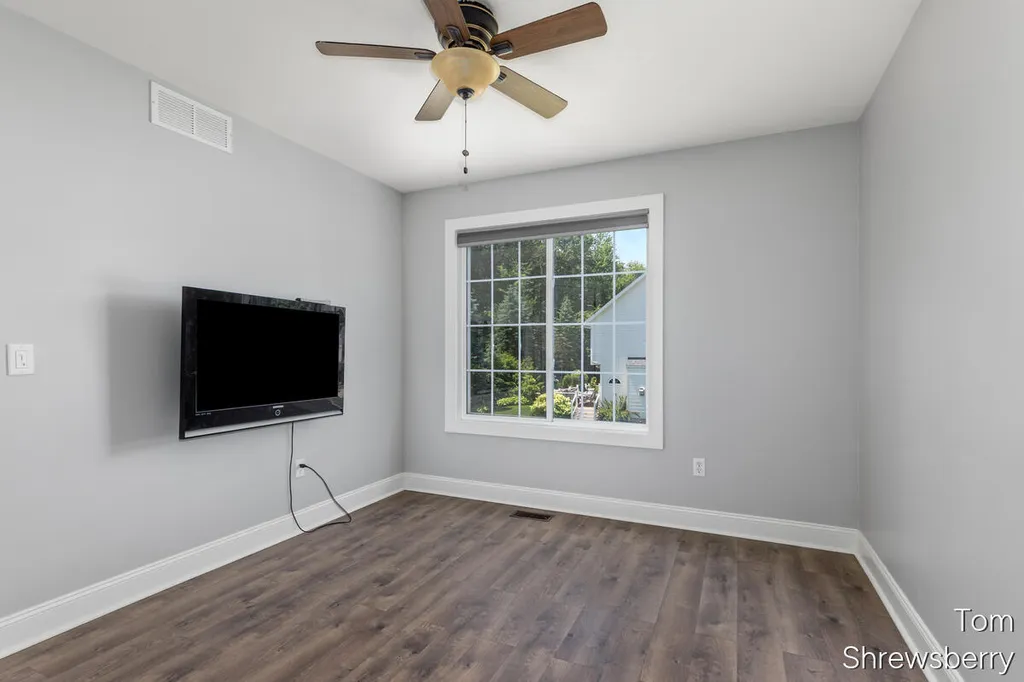 6494 Los Altos Drive NE Cannon Township MI 49341