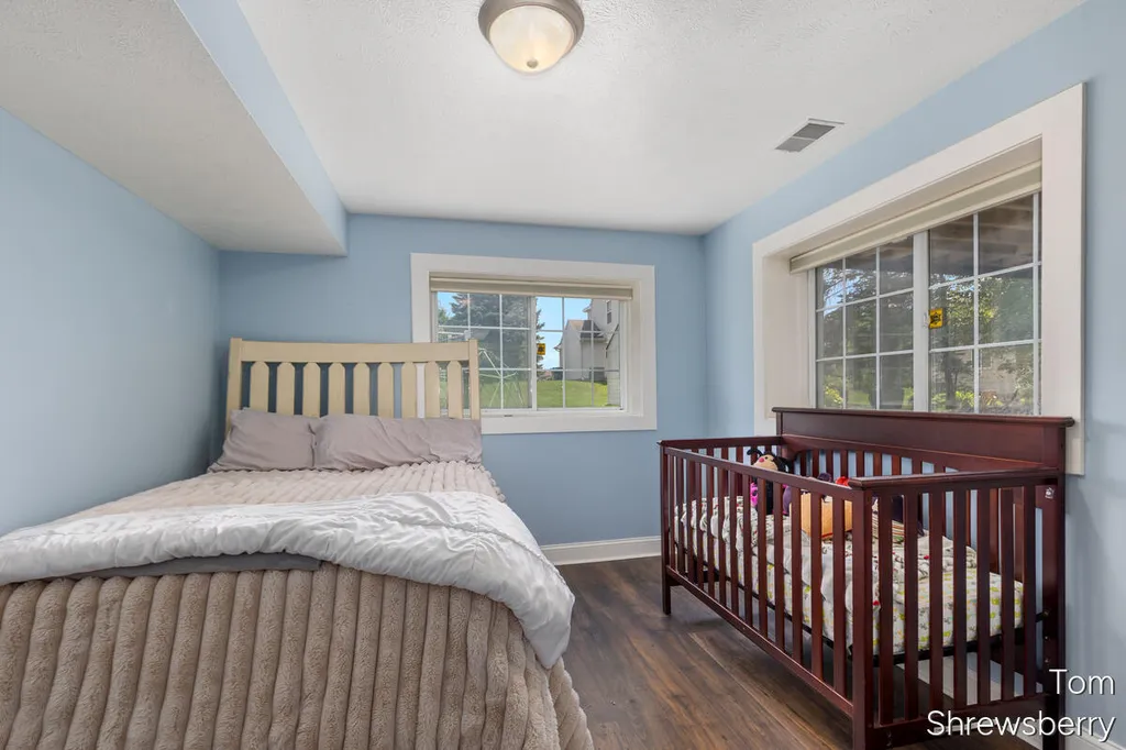 6494 Los Altos Drive NE Cannon Township MI 49341