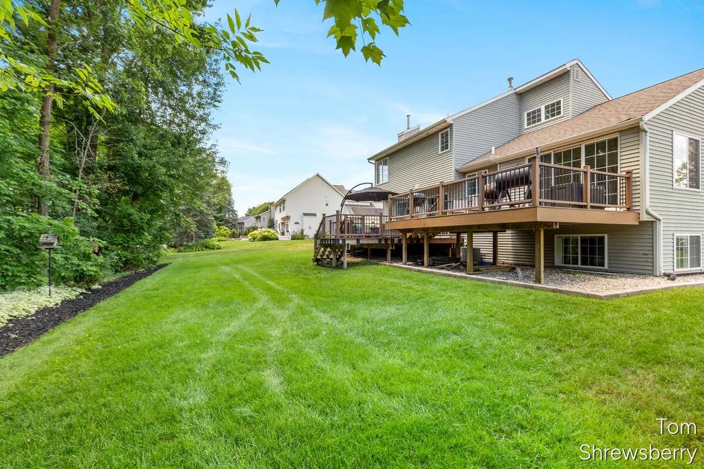6494 Los Altos Drive NE Cannon Township MI 49341