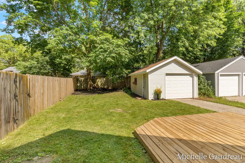 1318 Portland Avenue NE Grand Rapids City MI 49505