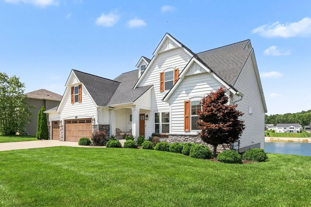 9784 Waterstone Drive SE Gaines Charter Township MI 49315
