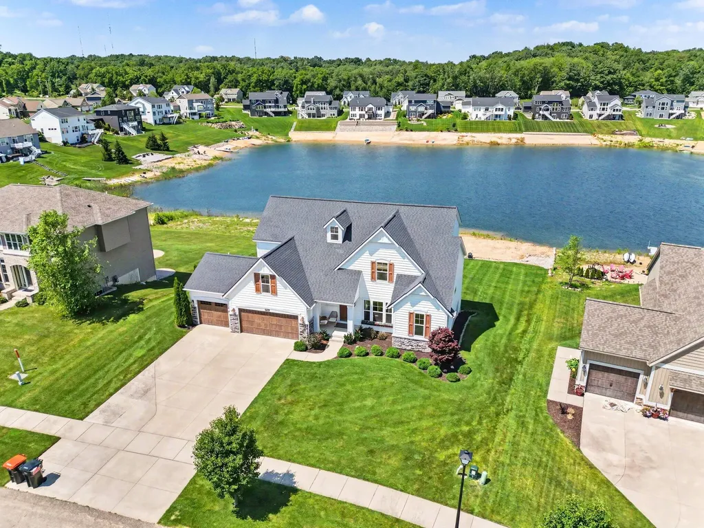 9784 Waterstone Drive SE Gaines Charter Township MI 49315