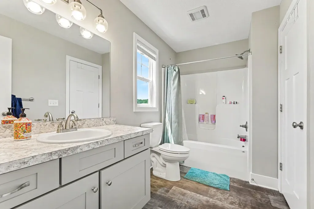 9784 Waterstone Drive SE Gaines Charter Township MI 49315