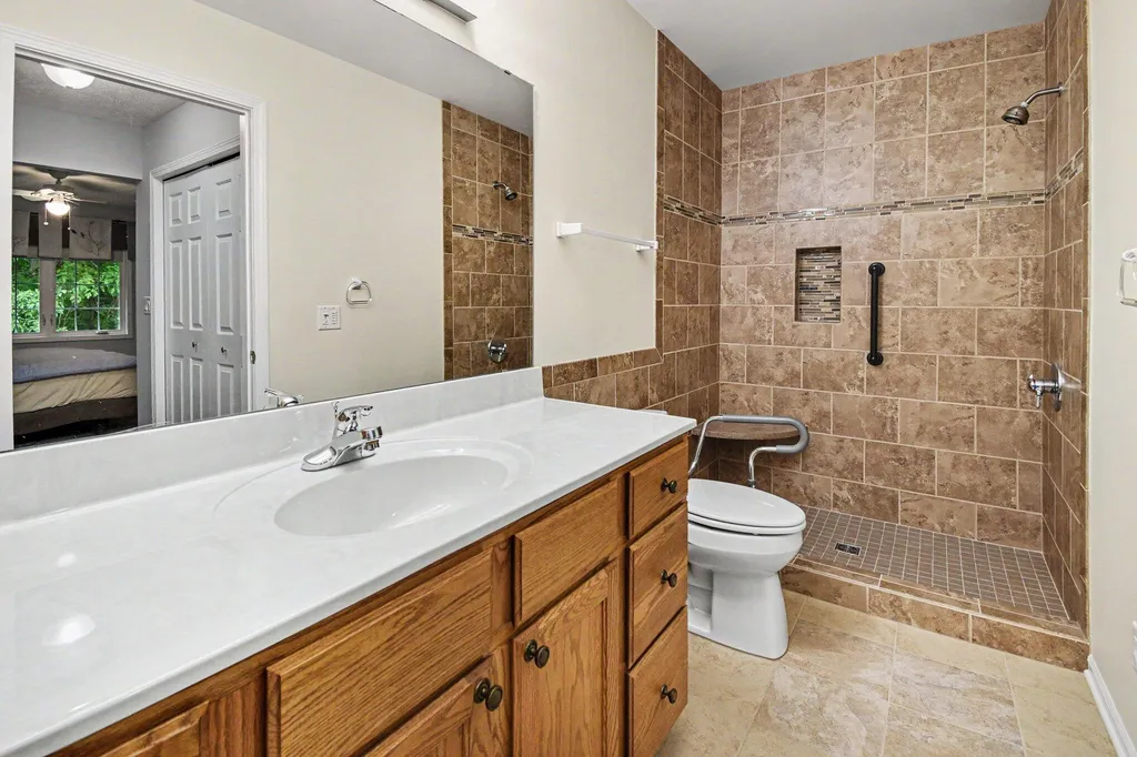 2116 Blue Bell Way Grand Rapids City MI 49504
