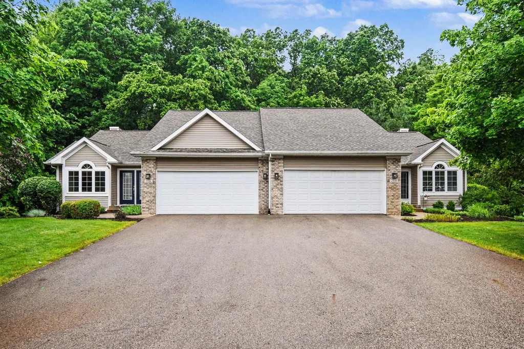 2116 Blue Bell Way Grand Rapids City MI 49504