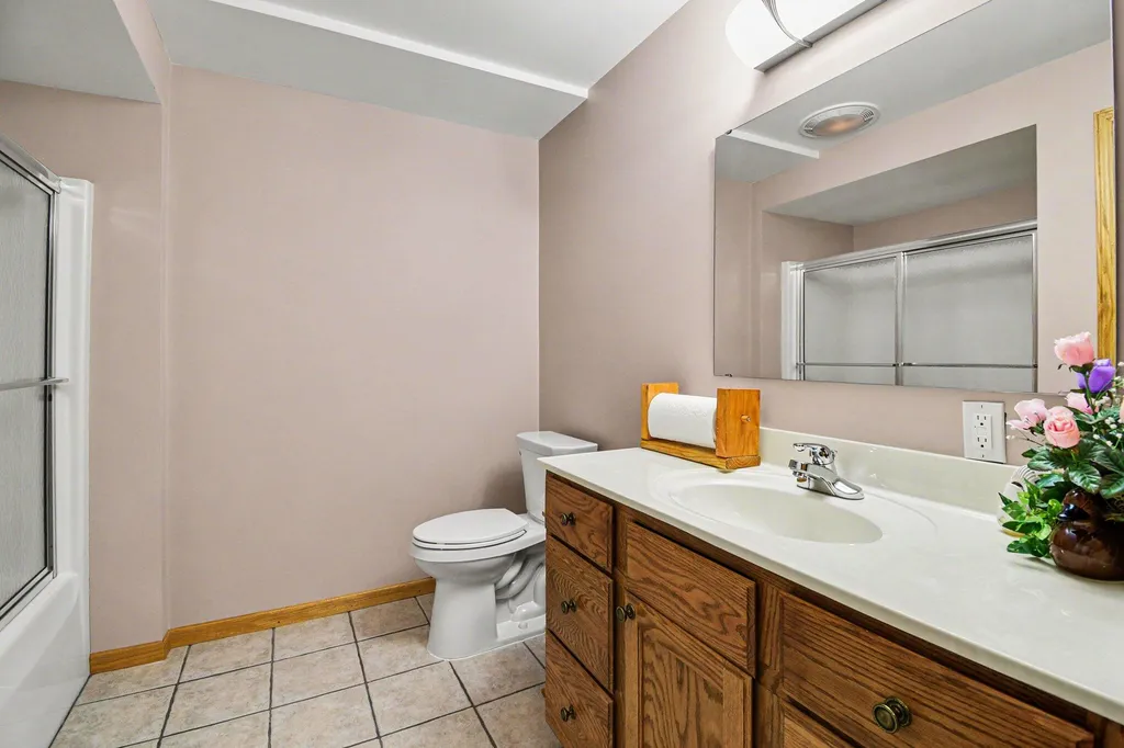 2116 Blue Bell Way Grand Rapids City MI 49504