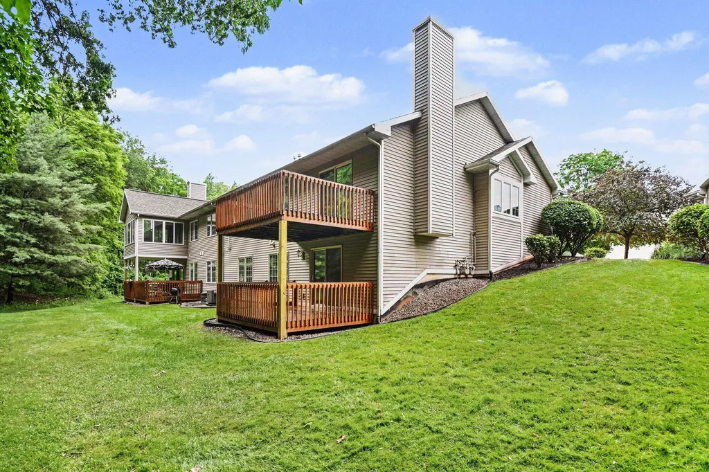 2116 Blue Bell Way Grand Rapids City MI 49504