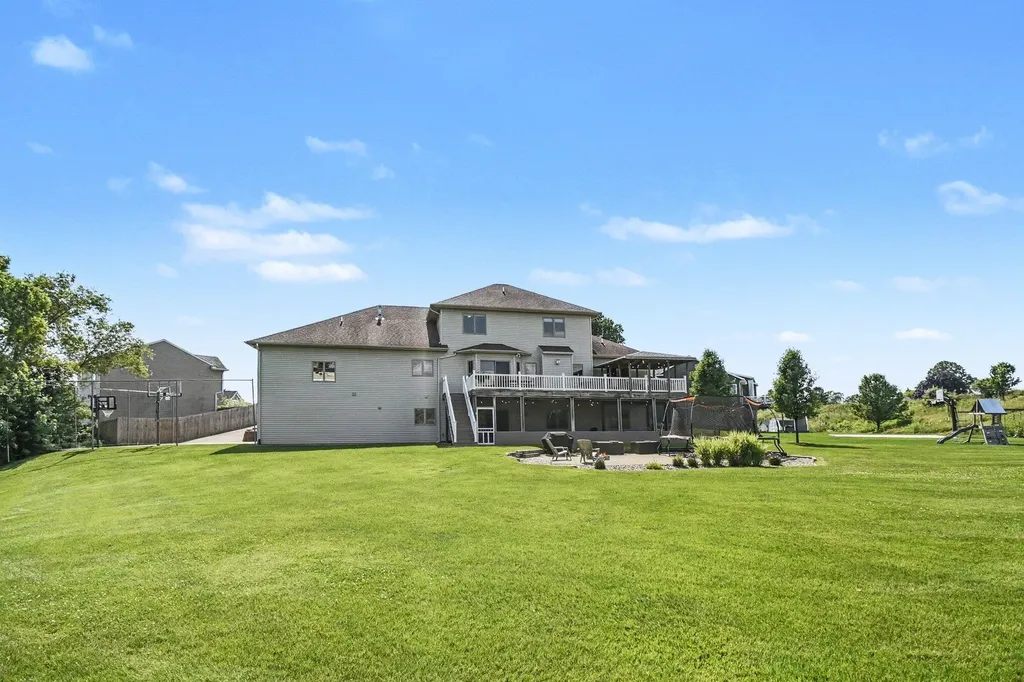 3917 Sidehill Drive Hudsonville City MI 49426