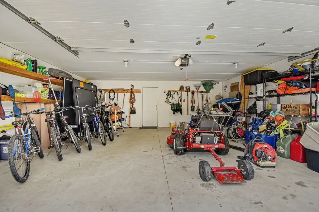 3917 Sidehill Drive Hudsonville City MI 49426