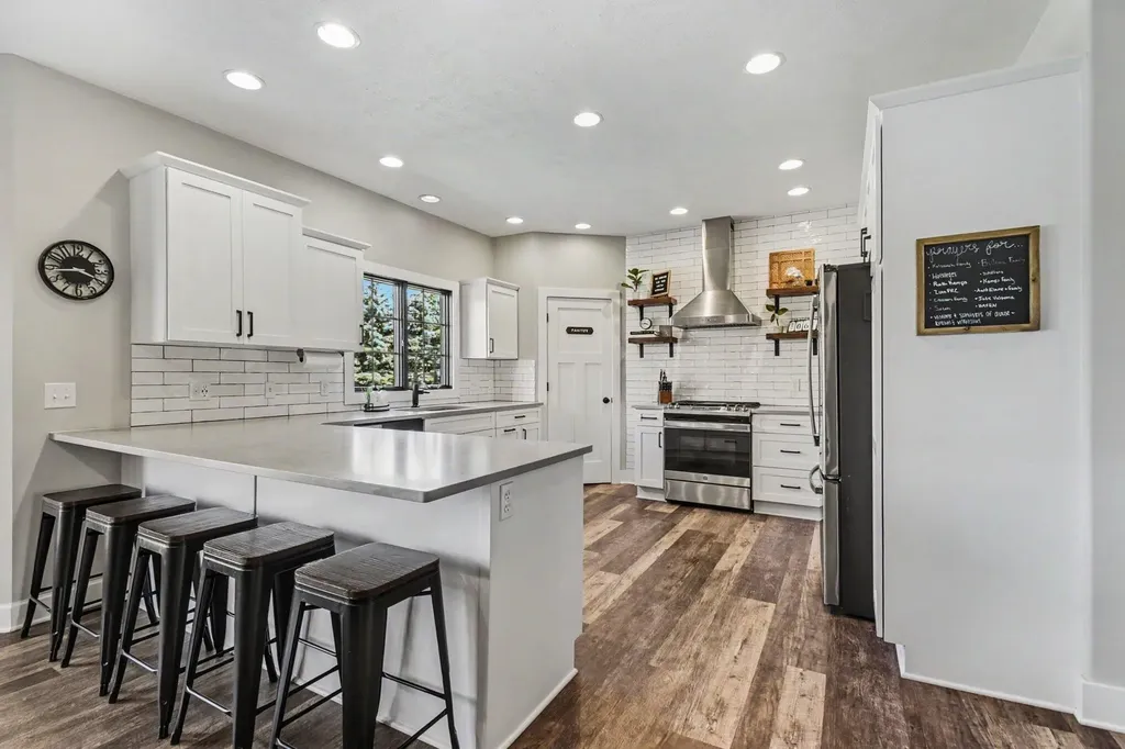 3917 Sidehill Drive Hudsonville City MI 49426