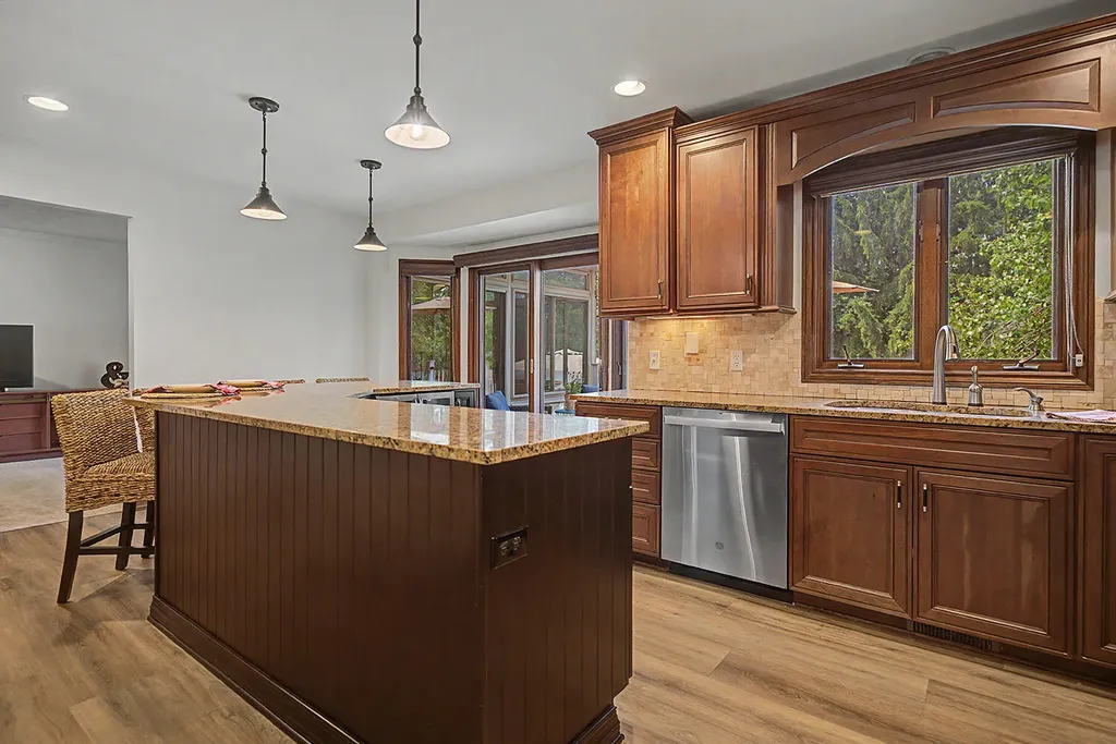 2274 Stowevalley Drive SE Kentwood City MI 49508