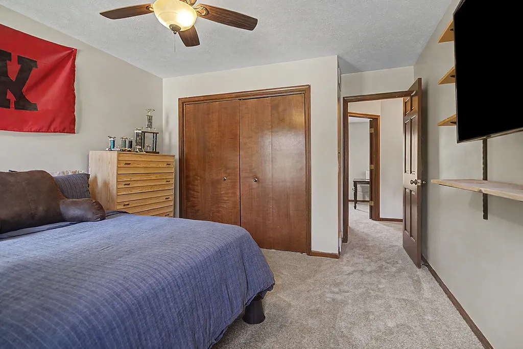 2274 Stowevalley Drive SE Kentwood City MI 49508