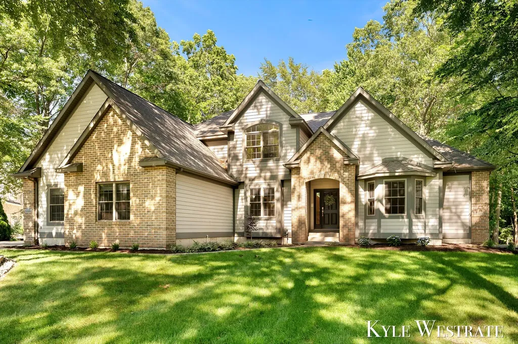 6334 Red Rock Court Norton Shores City MI 49444