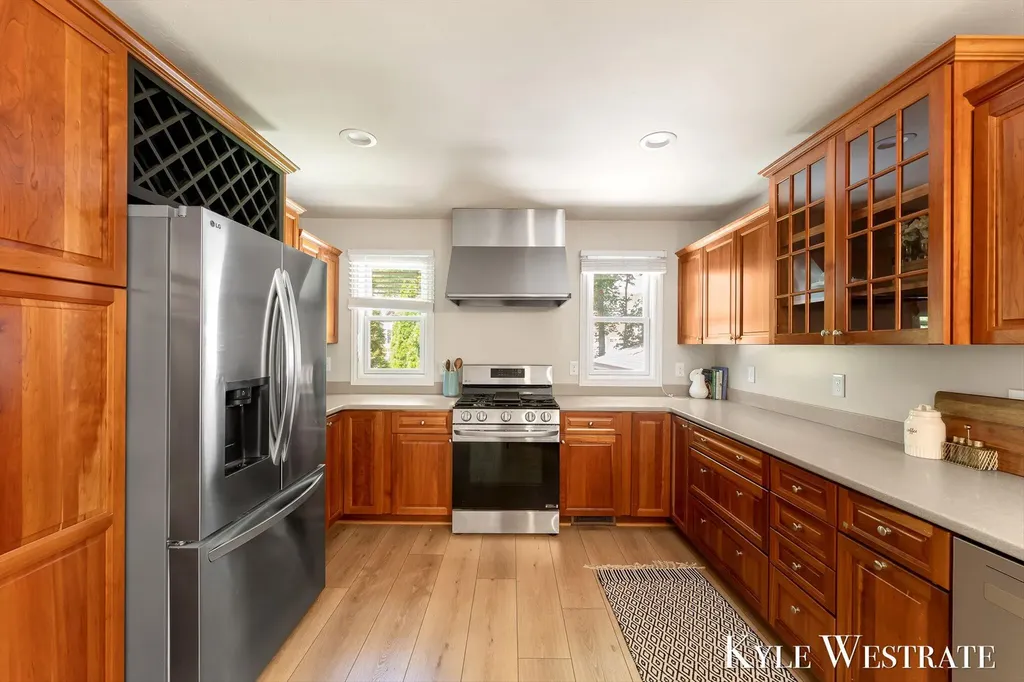 6334 Red Rock Court Norton Shores City MI 49444