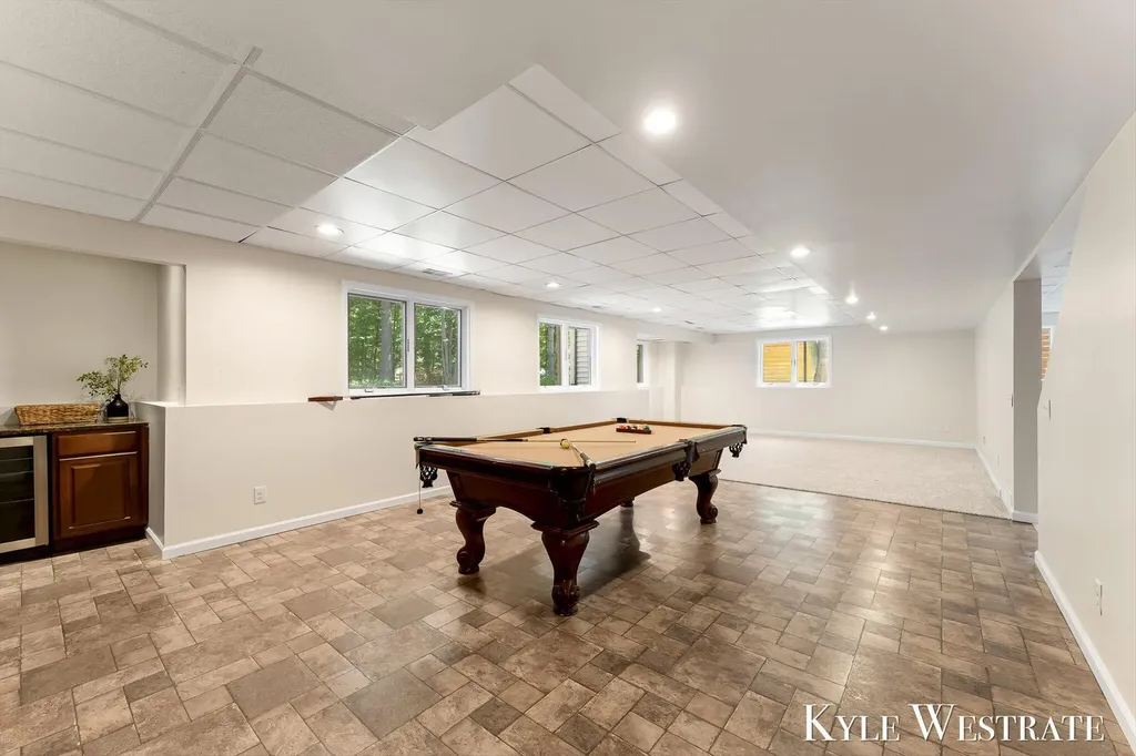 6334 Red Rock Court Norton Shores City MI 49444